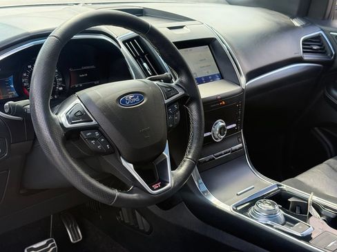 Used 2020 Ford Edge ST w/ Cold Weather Package AWD/4WD image 10