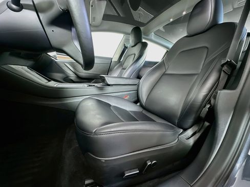 Used 2023 Tesla Model 3 Standard Range RWD image 13