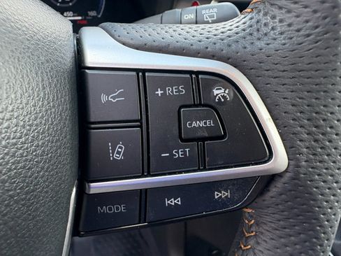 Used 2025 Toyota Sienna XLE Woodland Edition AWD/4WD image 14