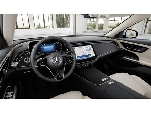 New 2026 Mercedes-Benz E 350 4MATIC Sedan image 3