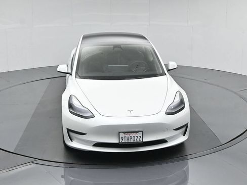Used 2022 Tesla Model 3 Long Range AWD/4WD image 33