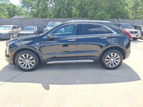 Used 2023 Cadillac XT4 Premium Luxury FWD image 3