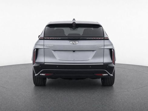 Used 2024 Cadillac Lyriq Luxury RWD image 6