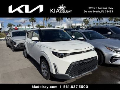 Used 2023 Kia Soul LX w/ Option Group 015