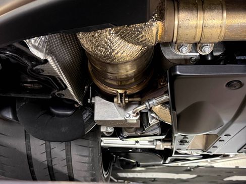 Used 2018 Porsche 911 GT2 RS image 93