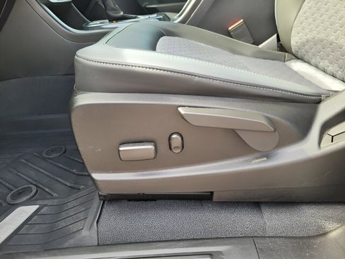 Used 2021 Chevrolet Colorado Z71 w/ Safety Package image 20