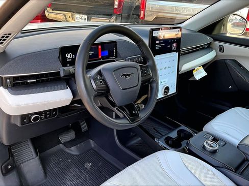 Used 2023 Ford Mustang Mach-E Premium image 17