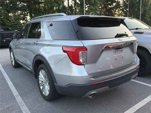 Used 2023 Ford Explorer Limited w/ Limited Technology Package RWD image 6