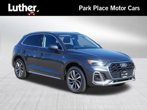 Certified 2025 Audi Q5 2.0T Premium Plus w/ Premium Plus Package image 1
