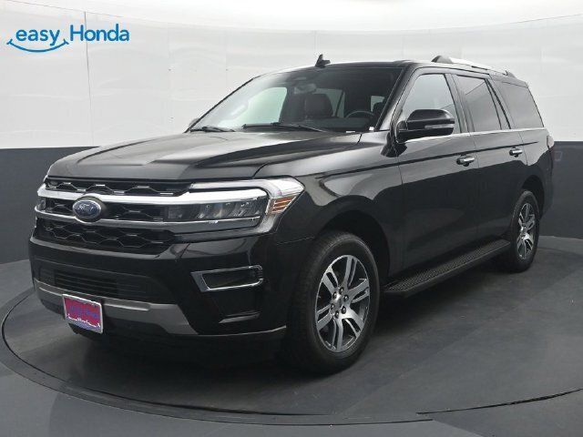 Used 2024 Ford Expedition Limited AWD/4WD image 3