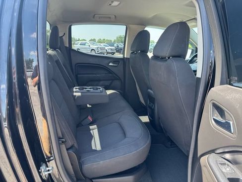 Used 2015 Chevrolet Colorado LT w/ LPO, Bed Protection Package AWD/4WD image 18