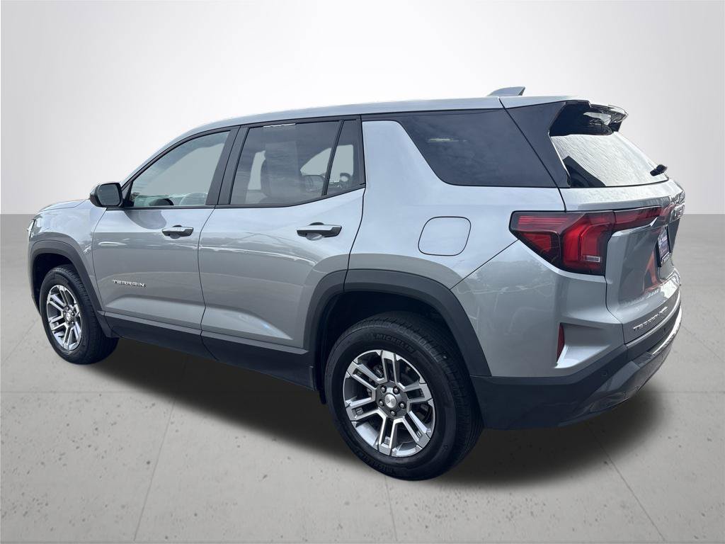 Used 2025 GMC Terrain Elevation AWD/4WD image 9