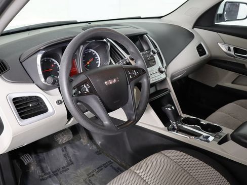 Used 2017 GMC Terrain SLE FWD image 18