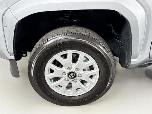 Certified 2025 Toyota Tacoma SR5 RWD image 41