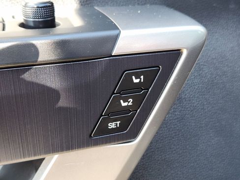 Used 2022 Toyota Tundra Platinum RWD image 28