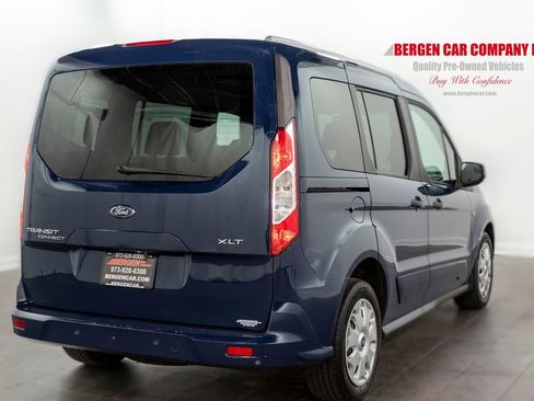 Used 2017 Ford Transit Connect XLT image 9