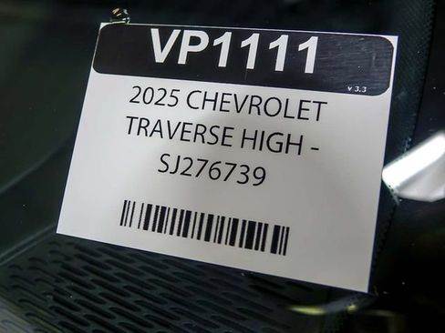 Used 2025 Chevrolet Traverse High Country FWD image 41