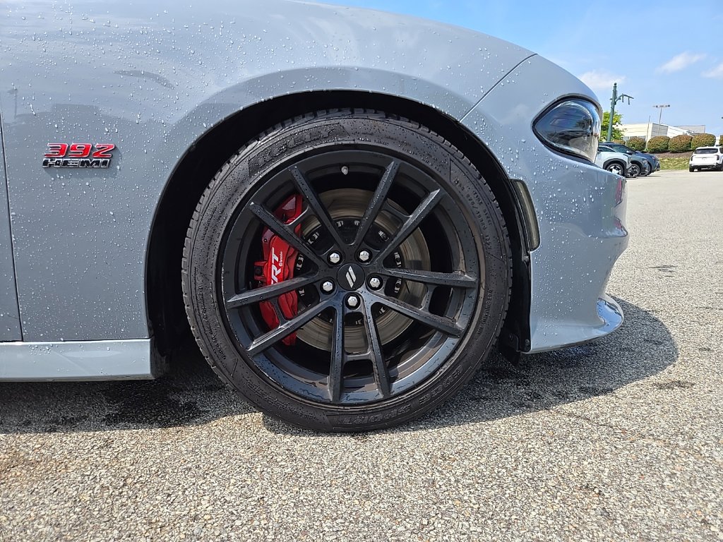 Used 2022 Dodge Charger Scat Pack w/ Dynamics Package RWD image 12