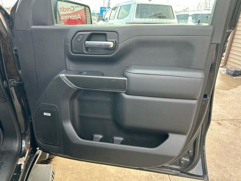 Used 2021 GMC Sierra 1500 AT4 image 17