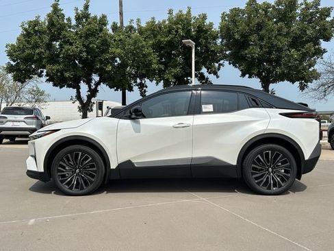 New 2026 Toyota C-HR AWD/4WD image 2
