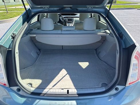 Used 2013 Toyota Prius Three w/ Solar Roof Pkg FWD image 12