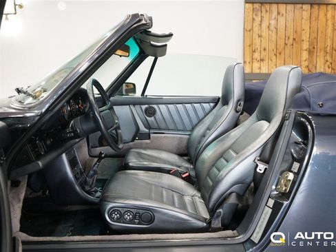 Used 1989 Porsche 911 Carrera RWD image 18