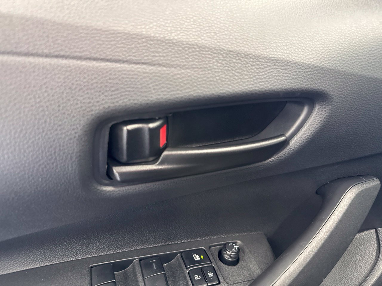 Used 2026 Toyota Corolla LE FWD image 34