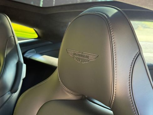 Used 2025 Aston Martin Vanquish image 5
