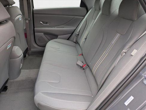 New 2025 Hyundai Elantra SEL image 16