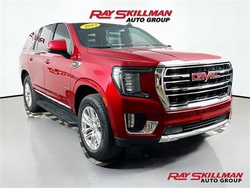 Used 2023 GMC Yukon SLT w/ SLT Luxury Package image 1
