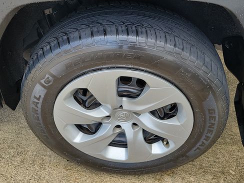 Used 2025 Toyota RAV4 LE FWD image 10