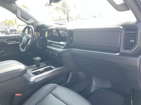 Used 2023 Chevrolet Silverado 1500 LTZ image 29