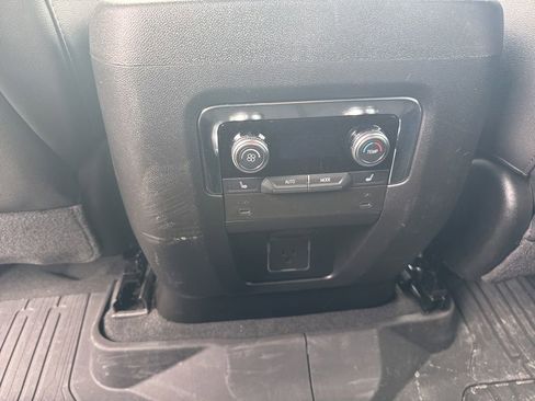 Used 2025 GMC Yukon AT4 w/ Premium Trailering Package AWD/4WD image 30