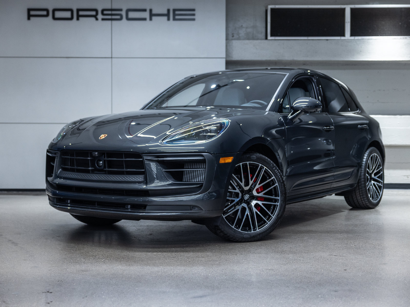 Certified 2026 Porsche Macan S AWD/4WD image 12