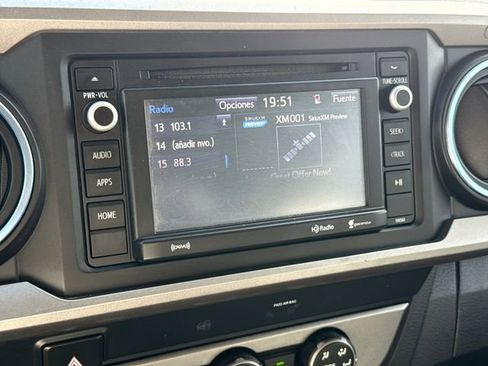 Used 2019 Toyota Tacoma SR5 RWD image 22