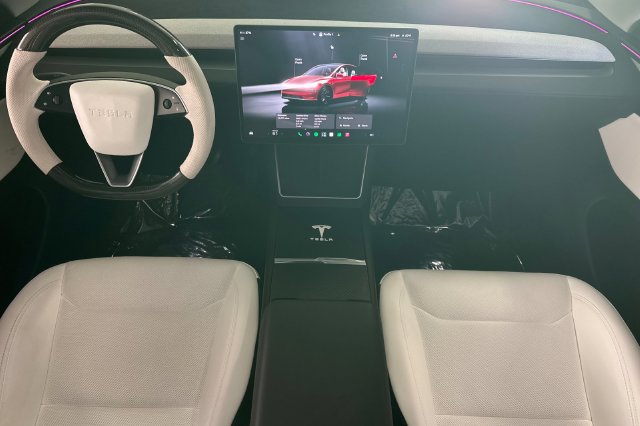 Used 2026 Tesla Model Y 2WD image 15