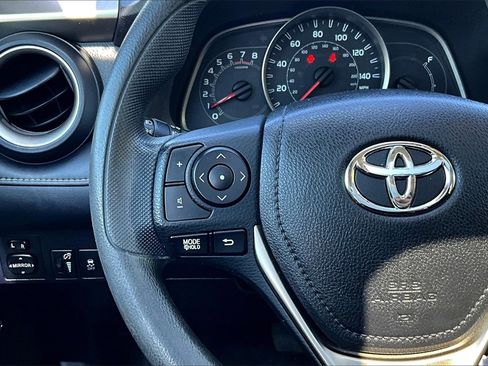 Used 2014 Toyota RAV4 XLE image 17