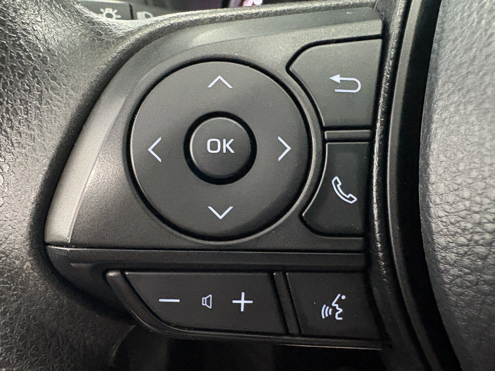 Used 2024 Toyota RAV4 XLE FWD image 18