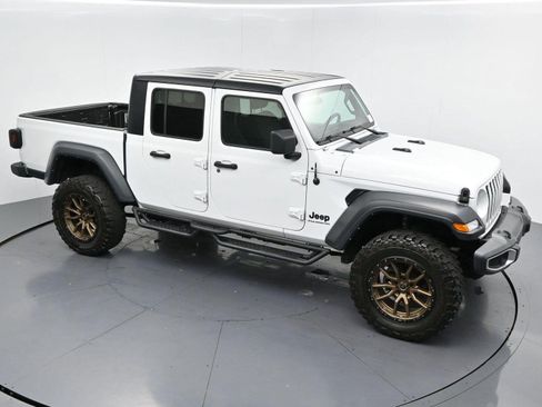 Used 2023 Jeep Gladiator Sport AWD/4WD image 33