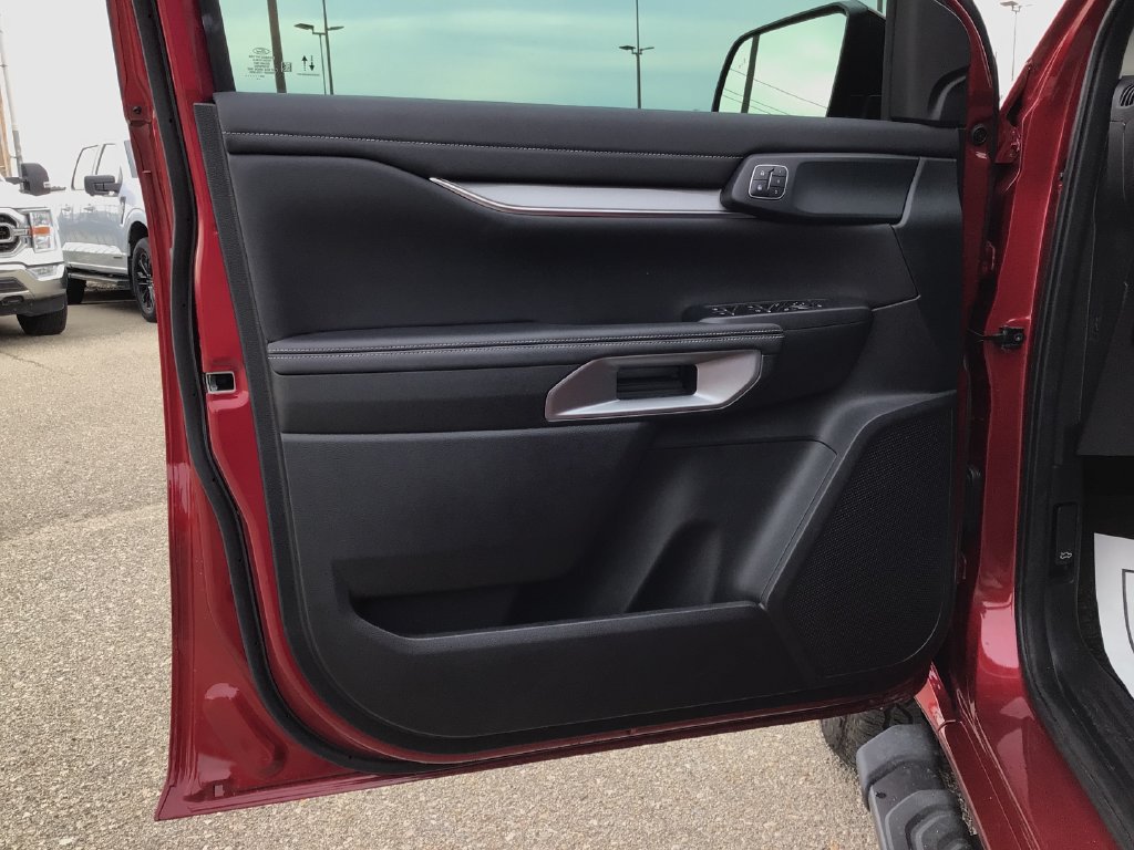 Used 2025 Ford Ranger Lariat AWD/4WD image 11