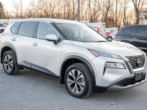 Used 2023 Nissan Rogue SV AWD/4WD image 4