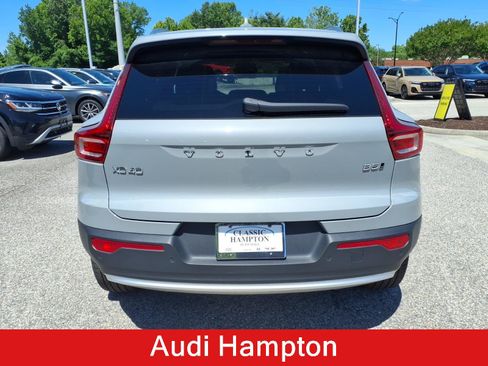 Used 2024 Volvo XC40 B5 Ultimate w/ Climate Package AWD/4WD image 7