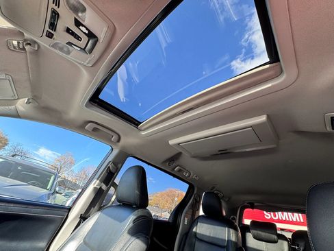 Used 2018 Toyota Sienna SE Premium image 22