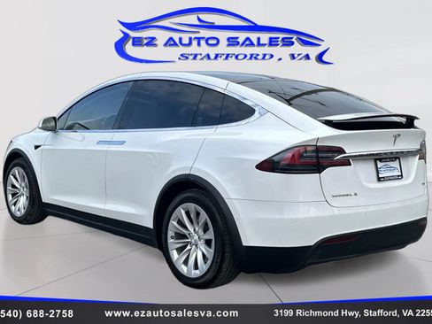 Used 2018 Tesla Model X 75D AWD/4WD image 7