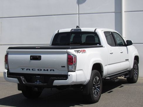 Used 2023 Toyota Tacoma TRD Sport w/ TRD Premium Sport Package AWD/4WD image 6