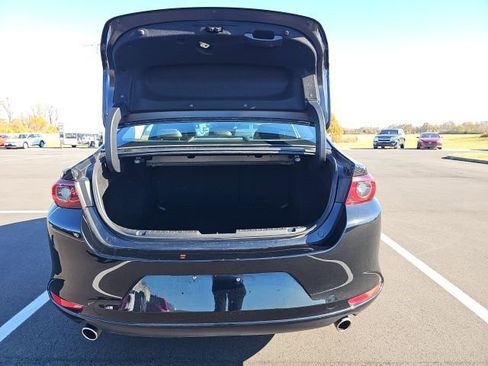Used 2025 MAZDA MAZDA3 s image 10