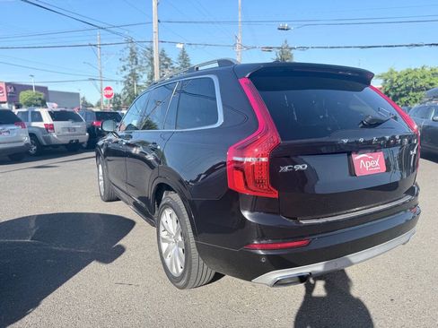 Used 2016 Volvo XC90 T6 Momentum w/ Momentum Plus Package AWD/4WD image 10