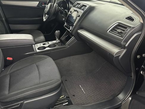 Used 2019 Subaru Outback 2.5i Premium AWD/4WD image 33