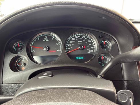 Used 2011 GMC Yukon Denali AWD/4WD image 21