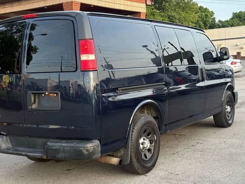 Used 2013 Chevrolet Express 1500 w/ Power Package image 5